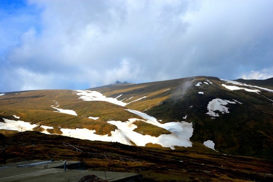 Přírodní scenérie na Transylvania 100K, Rumunsko