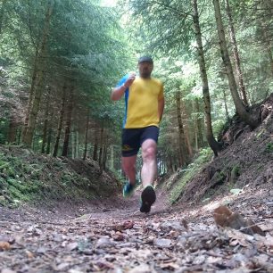 DYNAFIT ALPINE PRO M zajišťovaly pohodlné seběhy i ve velkých rychlostech.