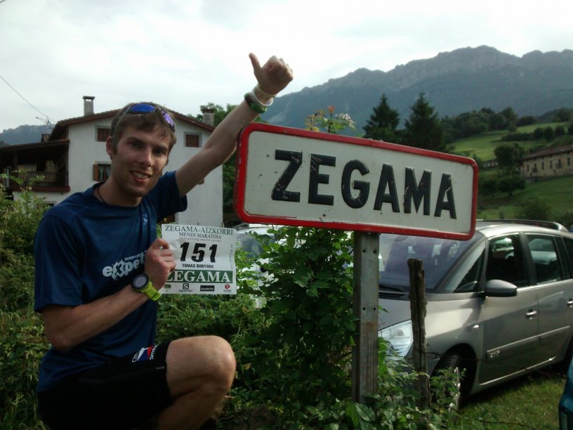 Zegama - Aizkorri v pozadí, v popředí Tomáš Buryška