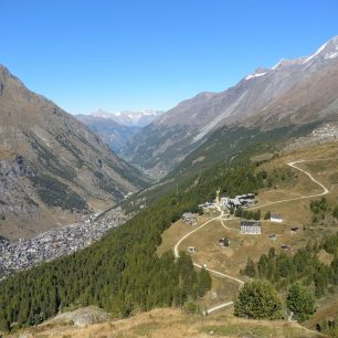 pohled na Zermatt a Riffealp