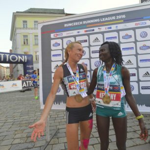 Eva Vrabcová s Mary Keitany