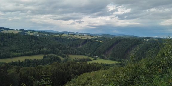Běžecká trasa střední Moravou: Hněvkovská šestnáctka