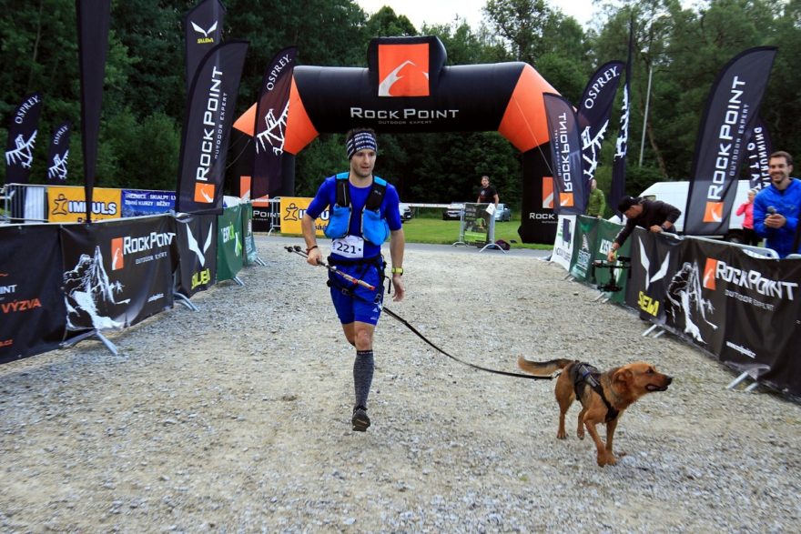 Vítězný dogtrekař Vlastimil Vágner