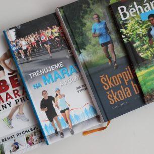 Hledejte inspiraci a výzvy třeba v knihách od běžeckých osobností