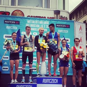 Ústí nad Labem - půlmaraton 16.9.2017 - pro mě 2. místo a to je asi můj největší úspěch - osobní rekord zlepšený téměř o 5 minut - poprvé na stupních hrála česká hymna - nezapomenutelné