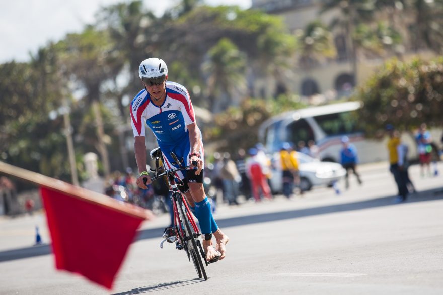 Petr Vabroušek při triatlonu na Kubě