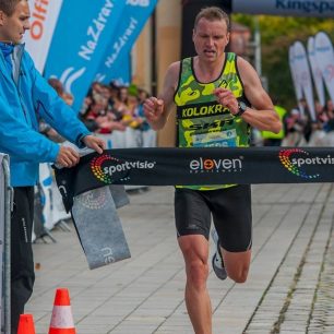 Vítěz maratonu Robert Heczko v cíli