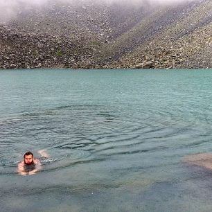 Koupel v ledovém jezeře Horských duchů