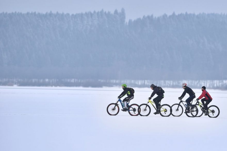 Bikeři na trati