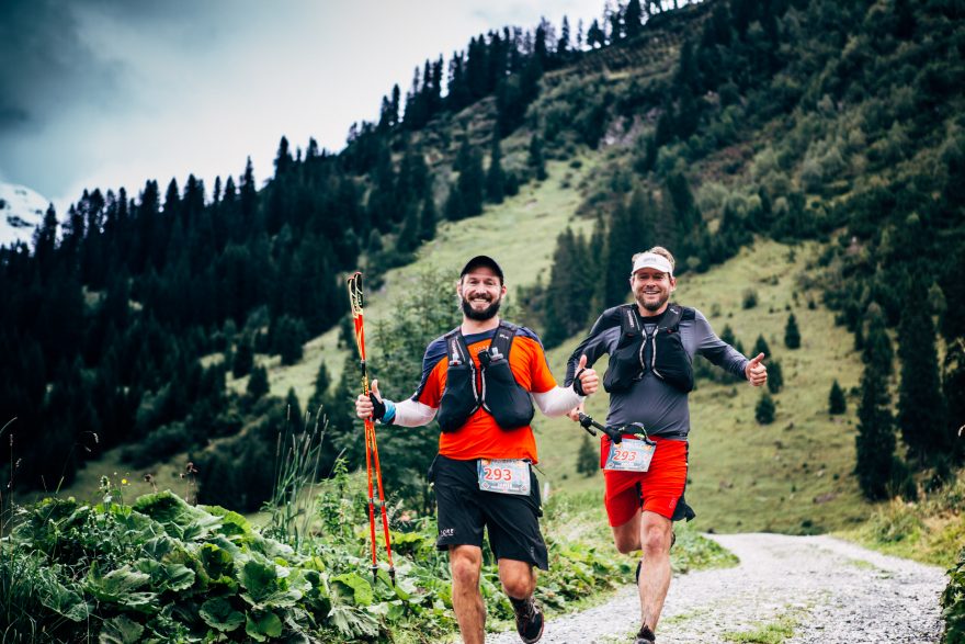 Trans Alpinerun je závod dvojic