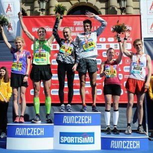 Vyhlášení vítězů z pražského půlmaratonu