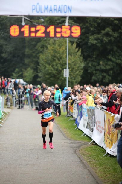 KRISTÝNA DVOŘÁKOVÁ: mladá, talentovaná běžkyně desítek a půlmaratonů: Každý hezký čas mě potěší