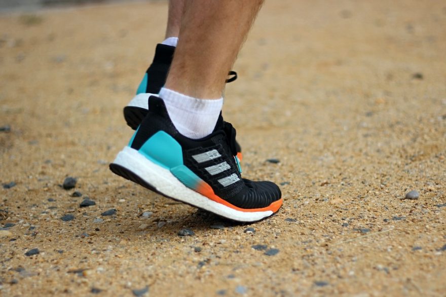 ADIDAS SOLAR BOOST silnička pro výkonnostní běžce