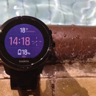 Multifunkční sportovní hodinky Suunto 9 Baro Black