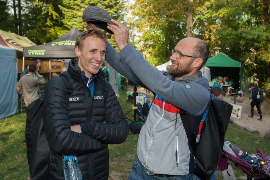 Vlevo Jan Šedivý - nastupující trenér reprezentace, vpravo Radek Novotný - končící trenér reprezentace