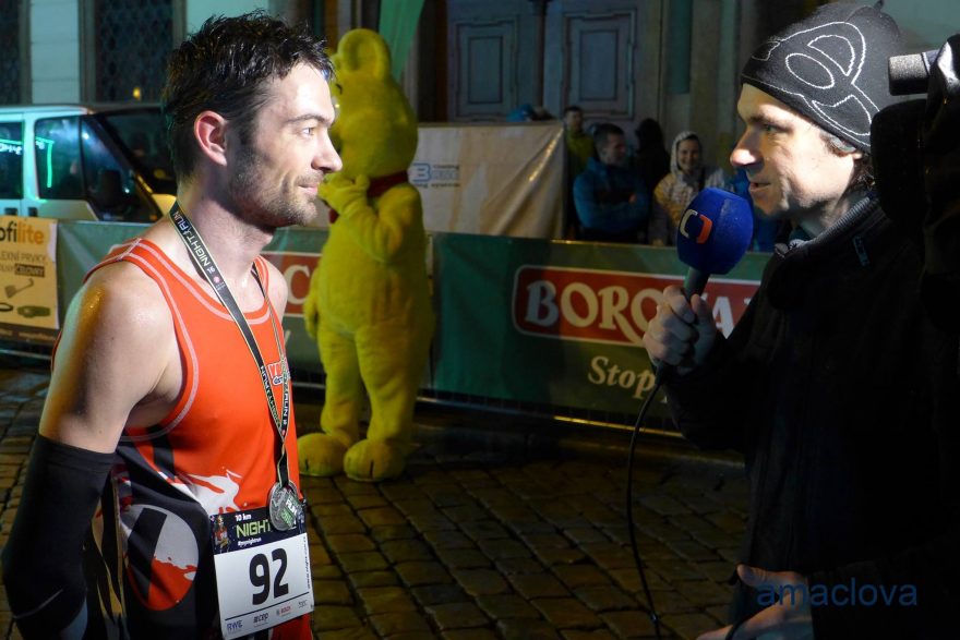 Věta: "tak určitě" nemůže chybět