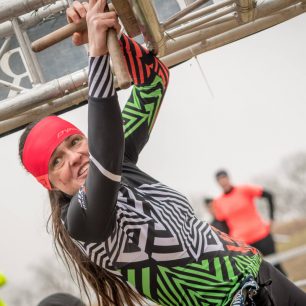 Zuzka Kocumová na překážce