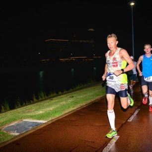 7 (půl)maratonů za 7 dnů: World Marathon Challenge letos s účastí Petra i Filipa Vabroušků