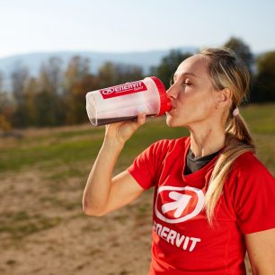 Pár dní před závodem je dobré podpořit okysličení svalů pomocí Enervit Carbo Flow