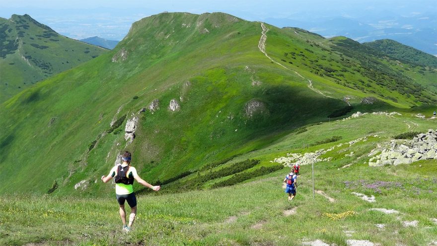 S dechberoucími výhledy je spojeno i riziko silného větru, nezapomeň tedy na větrovku