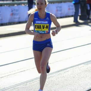 Eva Vrabcová Nývltová na trati loňského ročníku