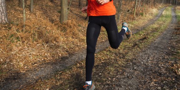 Recenze: COMPRESSPORT Trail Under Control Full Tights – Když chcete běžet opravdu dlouho