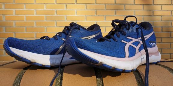 Recenze: ASICS GEL-NIMBUS 24 – nekompromisní tlumení, nečekaná dynamika