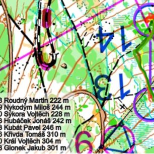 Další pasáž závodu dokázala mapové chyby závodníků opět výrazně potrestat. Jonáš Hubáček nezvládl dohledávku 12. kontroly a ztratil na ní 35 vteřin. Dohledávku 14. kontroly zase nezvládli Vojtěch Král, Jakub Glonek a Tomáš Křivda, pro kterého to byla největší chyba v závodě, když ztratil 49 vteřin na nejrychlejší.