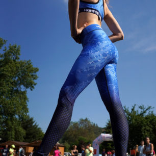 HIGHTYPE - fitness a běžecké dámské oblečení velmi povedeného vzhledu