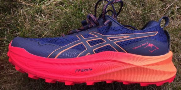 Recenze: ASICS TRABUCO MAX 2 – maximální tlumení, maximální komfort, to celé na druhou