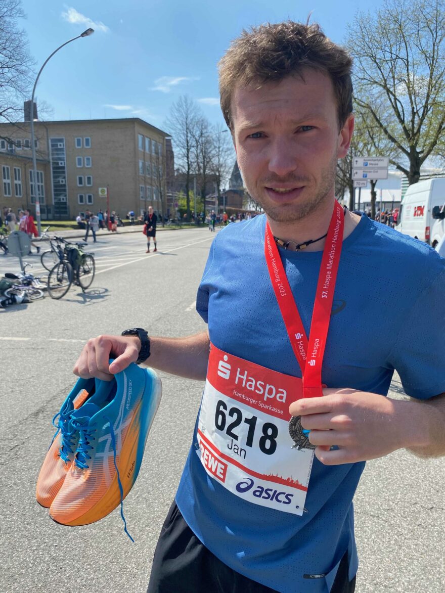 Cíl dosažen, boty Asics Metaspeed Sky+ mě do něj donesly s maximálním možným pohodlím