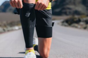 Recenze: COMPRESSPORT R2 OXYGEN – lehkost kapesníčku, prodyšnost rybářské sítě