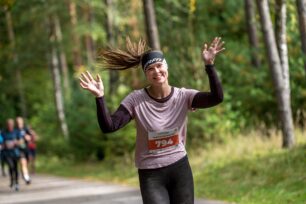 OLFINCAR HRADECKÝ PŮL/MARATON: Největší běžecká událost východních Čech otevírá svoji druhou dekádu