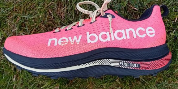 Recenze: NEW BALANCE FuelCell SuperComp Trail – ještě více rychlosti v atraktivním designu