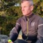 Recenze: COMPRESSPORT HURRICANE WINDPROOF JACKET FLASH a 3D THERMO GLOVES – přeperou vítr, zajistí bezpečí, a navíc skvěle padnou