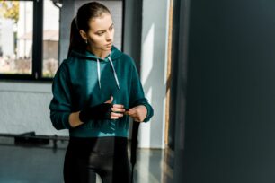 Tipy jak vybrat nejlepší dámskou mikinu na trénink