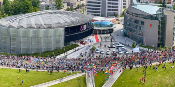 TO MUSÍŠ ZAŽÍT! PŮLMARATON V ATMOSFÉŘE FILMOVÉHO FESTIVALU A V KULISÁCH BAŤOVSKÉHO ZLÍNA  