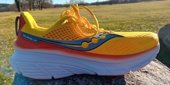 Recenze: SAUCONY GUIDE 17 &#8211; dokonalá stabilita s překvapivou lehkostí