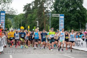 10. FESTIVALOVÝ PŮLMARATON MONET+ ZLÍN CHYSTÁ STARTOVNÍ POLE PRO 2 000 BĚŽCŮ