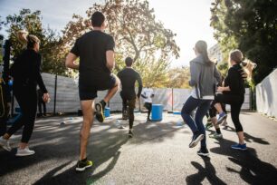 10 TOP: nejlepší sportovní parfémy pro ženy v roce 2025