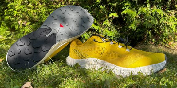 Recenze: Salomon Pulsar – povedená univerzálka na trénink i závod
