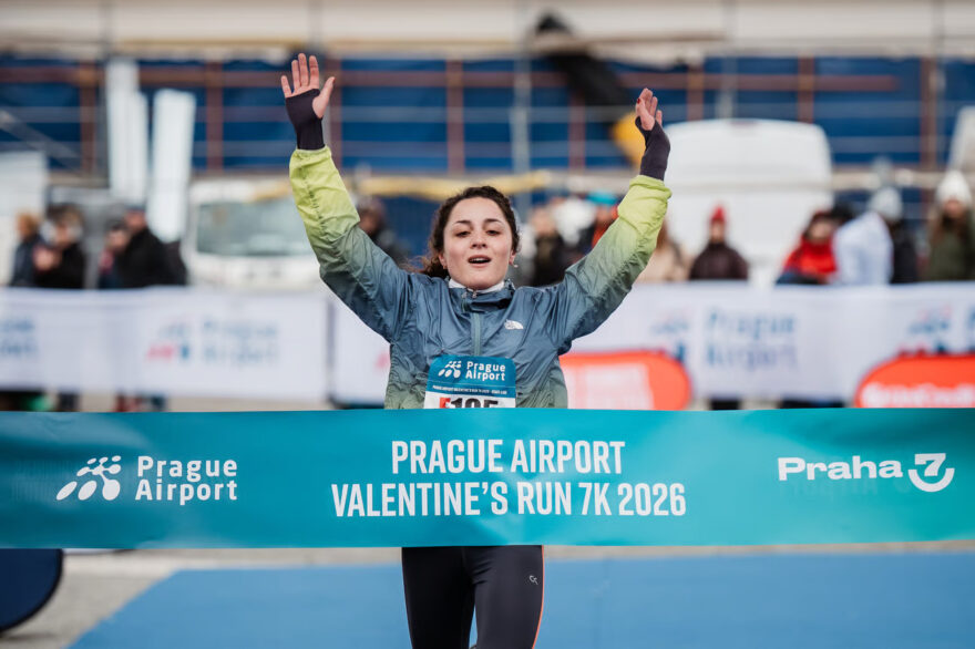 Vítězka v ženské kategorii prvního startu Karolína Plchová (28:34)