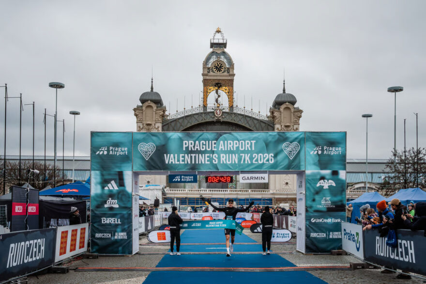 Vítěz v mužské kategorii prvního startu Kryštof Kudrhalt (24:26)