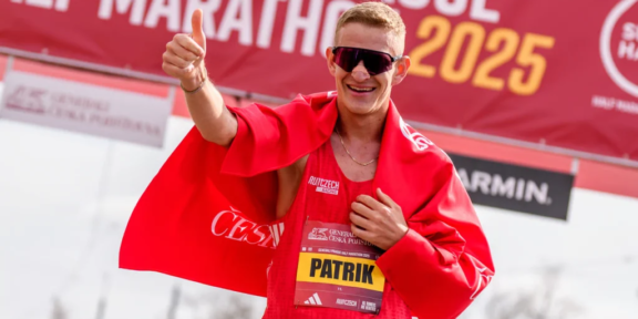 Běžecký šampion Vebr testuje formu na delších tratích a cílí na olympijský maraton