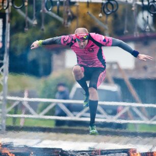 Překonej sám sebe: svět Spartanu