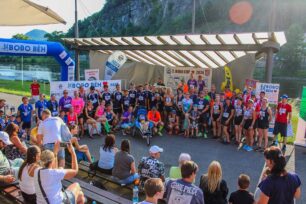 POMÁHEJ S BOBEM I TY: KDYŽ SPORT A NEJEN ON POMÁHÁ  