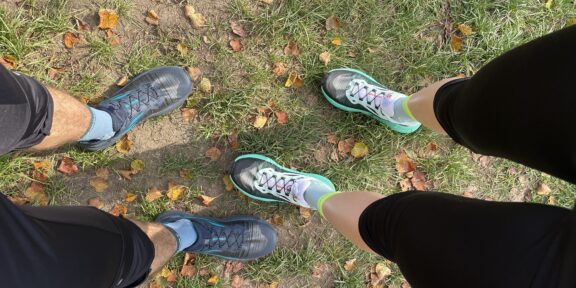 VYHRAJ SVIŽNOU TRAILOVKU DO POŘÁDNÉHO TERÉNU! Soutěžíme o dva páry Salomon Genesis