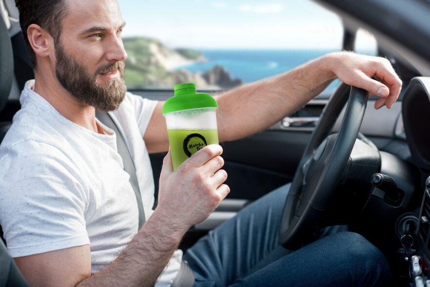 Matcha místo nakopávače? Trend, který si nachází cestu i do světa sportu