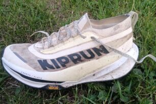 Recenze: KIPRUN Kipsummit Race – žluté rakety na nohou téměř necítíte