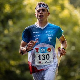 Světový pohár v orientačním běhu 2026: Bronz Terezy Rauturier a pět Češek v top 20. Závod na dlouhé trati ve Vyšším Brodě přinesl domácímu týmu skvělé výsledky